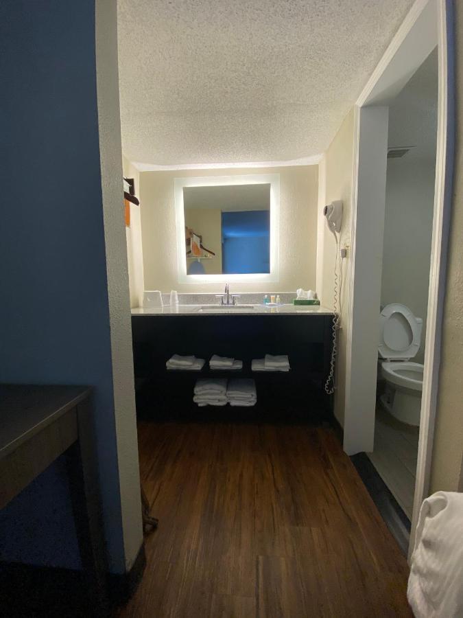 Clarion Pointe University/Expo Louisville Dış mekan fotoğraf